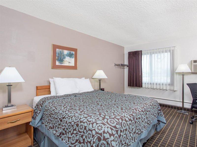 Days Inn By Wyndham Fond Du Lac Eksteriør billede