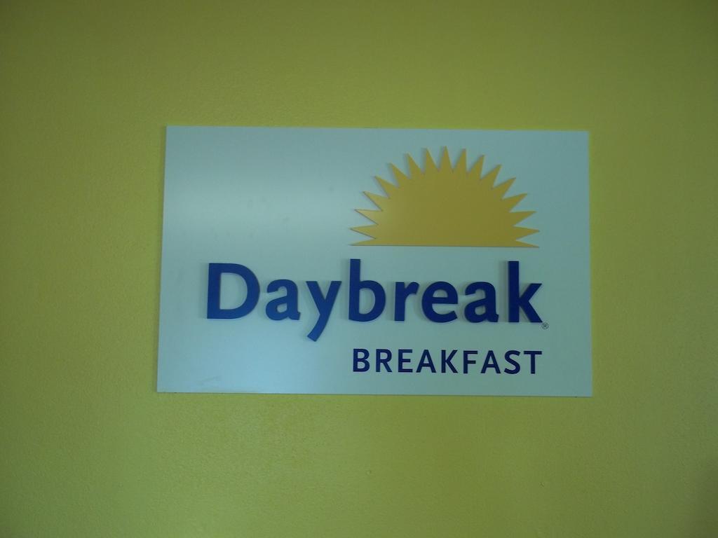 Days Inn By Wyndham Fond Du Lac Eksteriør billede